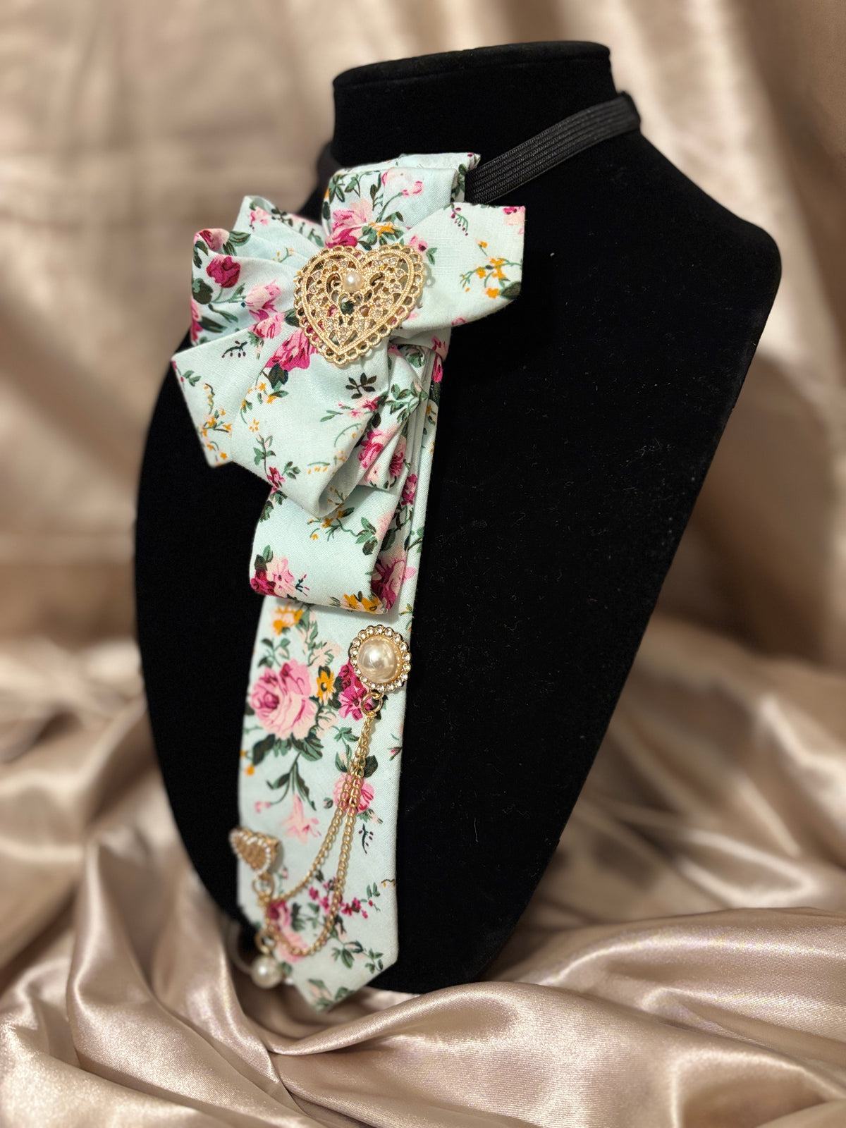 DND Signature "Skyline Sweetheart" Neck Tie