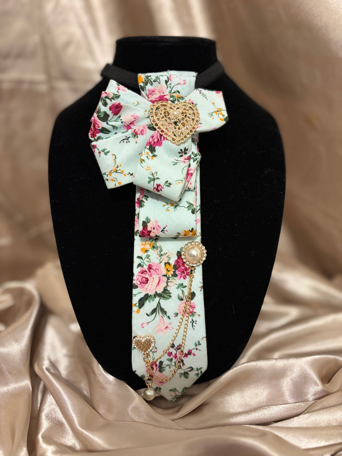 DND Signature "Skyline Sweetheart" Neck Tie