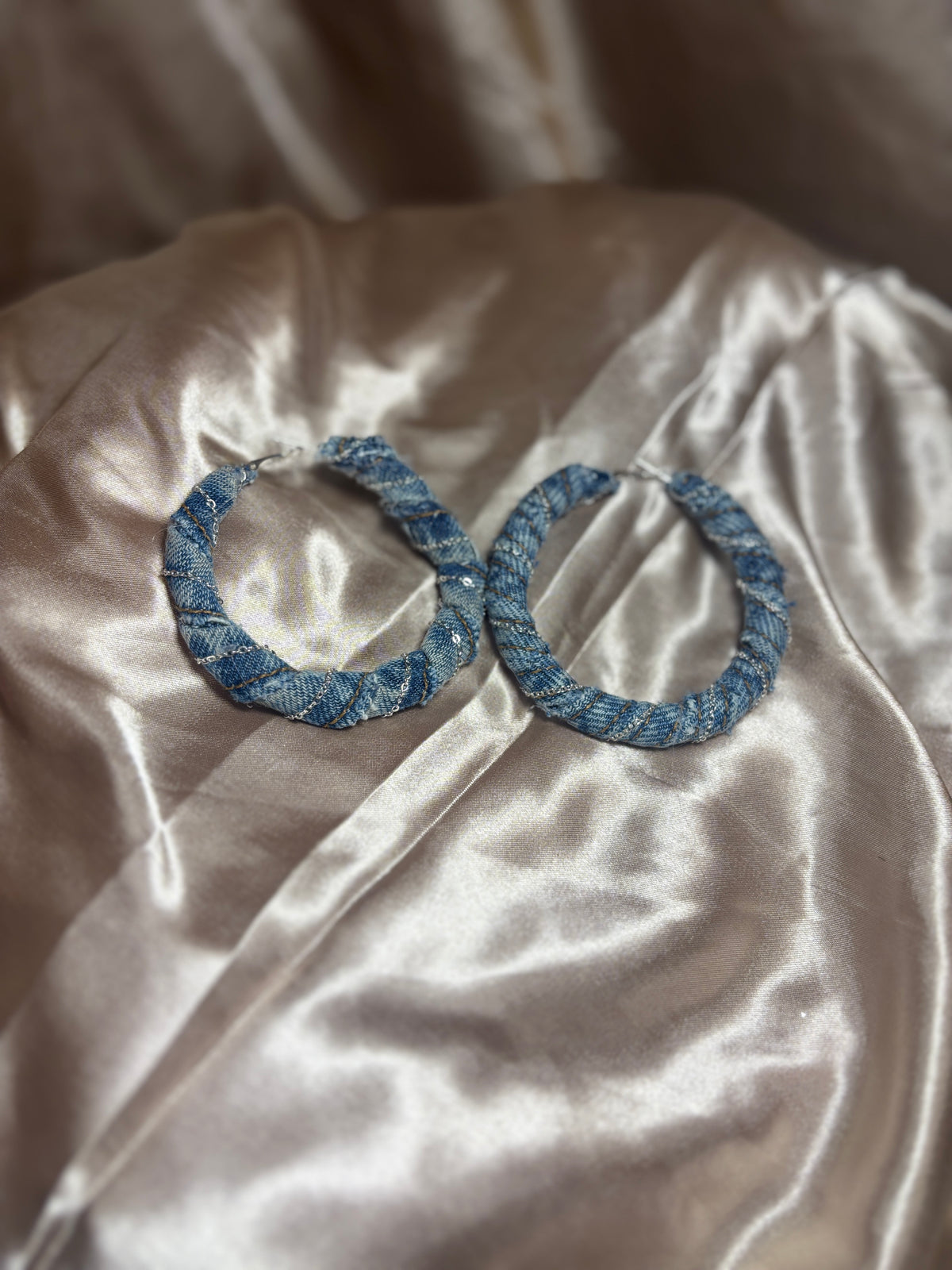 DND Signature "Chain'd N Denim" (Silver)